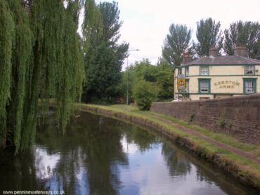 Bridgewater Canal Waterloo Bridge (Runcorn) to Preston Brook Marina (Lymm Affiliation)