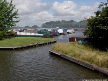 Bridgewater Canal Waterloo Bridge (Runcorn) to Preston Brook Marina (Lymm Affiliation)