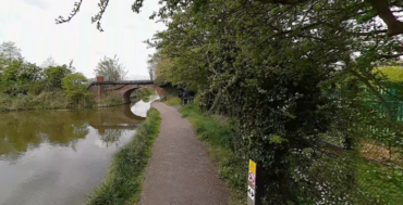Shropshire Union Canal Meadow Lane Bridge 139 to New Road Bridge 148 (Ellesmere Port)