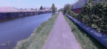 Shropshire Union Canal Meadow Lane Bridge 139 to New Road Bridge 148 (Ellesmere Port)