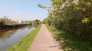 Shropshire Union Canal Meadow Lane Bridge 139 to New Road Bridge 148 (Ellesmere Port)