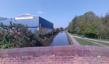 Shropshire Union Canal Meadow Lane Bridge 139 to New Road Bridge 148 (Ellesmere Port)