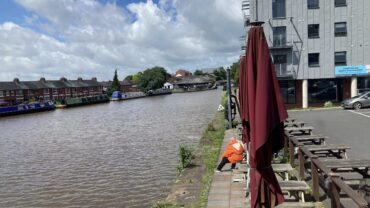 Shropshire Union Canal, Mollington Bridge  to Telford’s Basin (Chester)