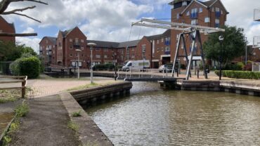 Shropshire Union Canal, Mollington Bridge  to Telford’s Basin (Chester)